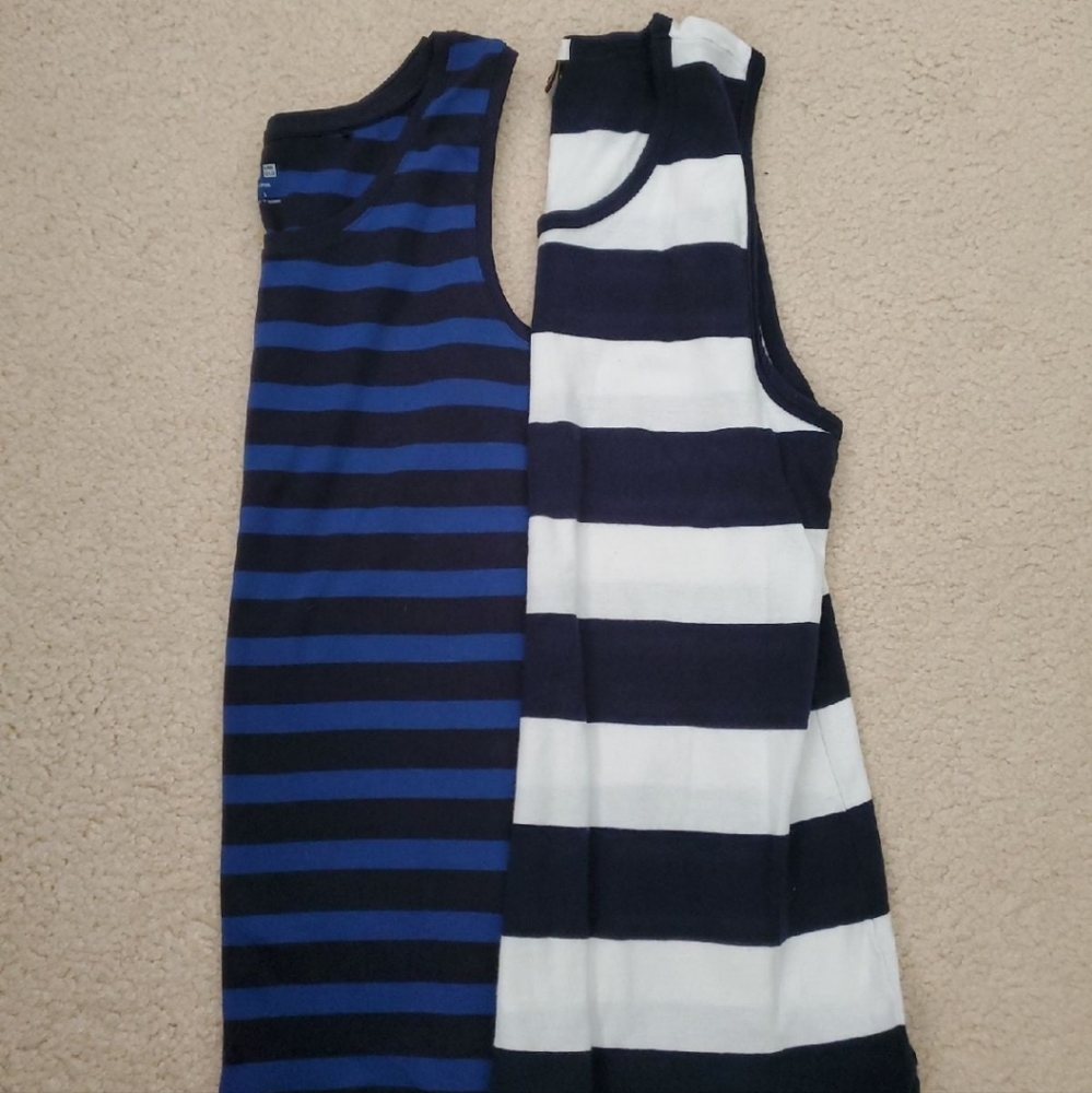 2 women's tanks